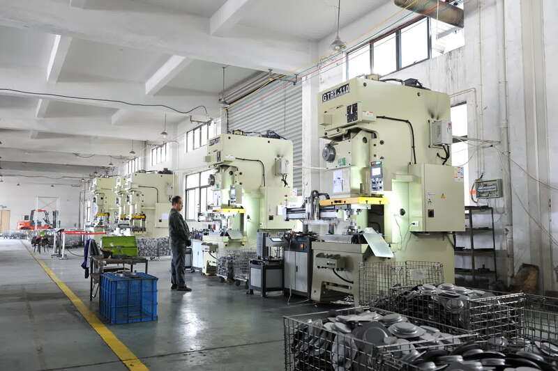 Manufacturing workshop at Chilong factory